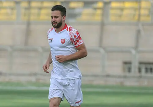 صنعت نفت 0 - 3 پرسپولیس؛ سرخپوشان موقتا صدرنشین شدند
