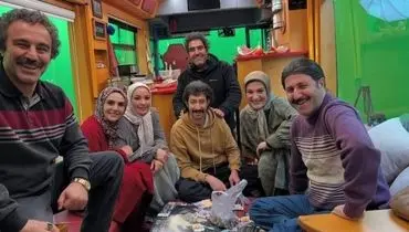 تصاویر پربازدید بازیگر پایتخت در اکران یک فیلم