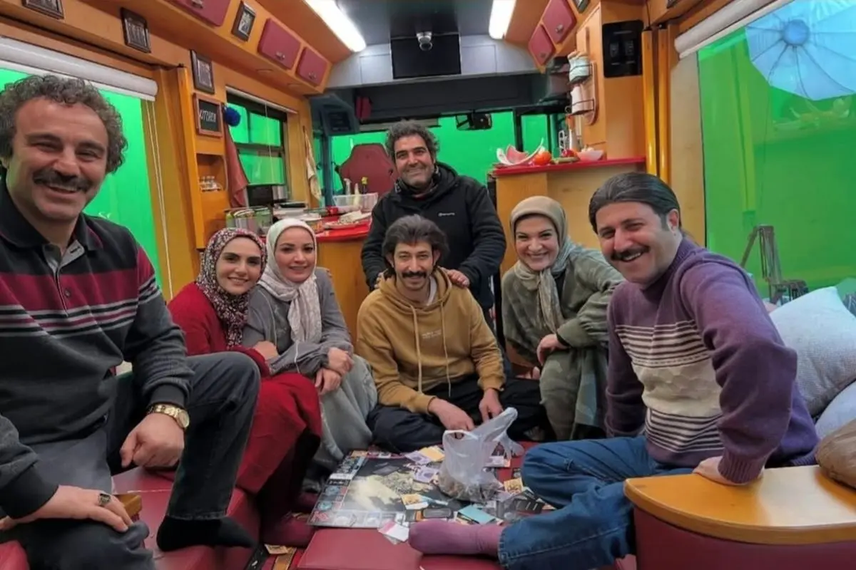 تصاویر پربازدید بازیگر پایتخت در اکران یک فیلم