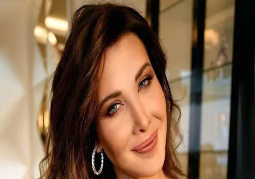 قاب عاشقانه نانسی عجرم و همسرش در دبی