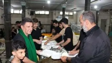 سرمربی تیم ملی برای پخش نذری پای کار آمد