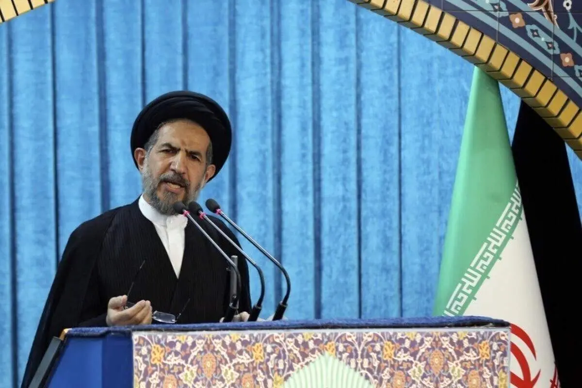 حمایت امام جمعه تهران از مواضع پزشکیان: وظیفه ماست که وحدت ملی و انسجام را استحکام ببخشیم