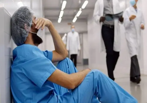 درمان به قیمت چند ماه حقوق | حضور پُرتعداد طبقه متوسط در صف بیمارستان‌های دولتی | هزینه جراحی‌های معمولی در سال ۱۴۰۵+جدول
