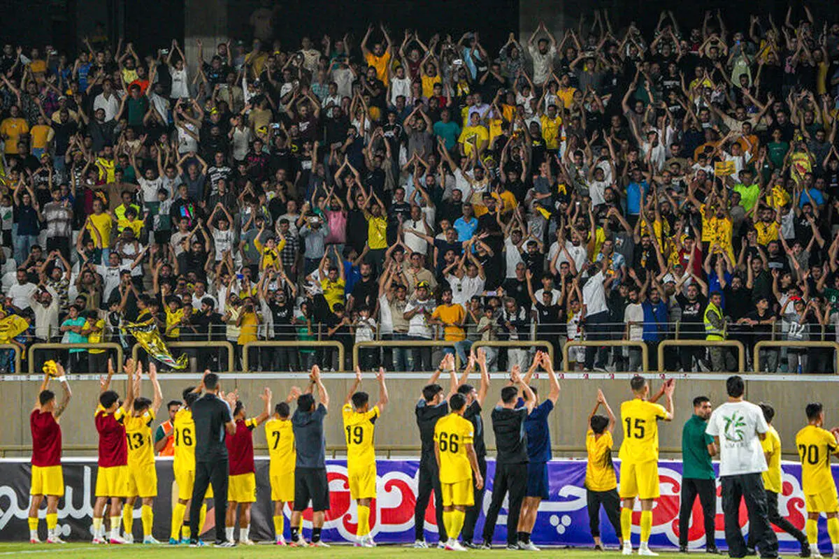 ورزشگاه پر از تماشاگر؛ نوبرانه این فصل یا تجدید خاطره قدیمی؟