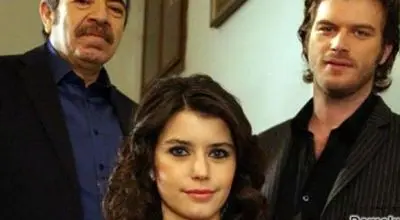 عاشقانه تازه ثمر سریال «عشق ممنوع» با همسرش
