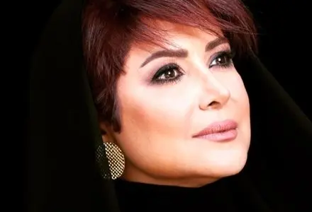 آذر سریال پدرسالار از کادوی تولدش عکس گرفت