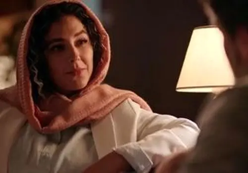 قاب تلخِ هدی زین‌العابدین با پدر و مادر مرحومش