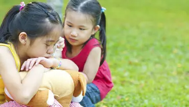 6 راه مهم و اساسی آموزش مهربانی به کودکان
