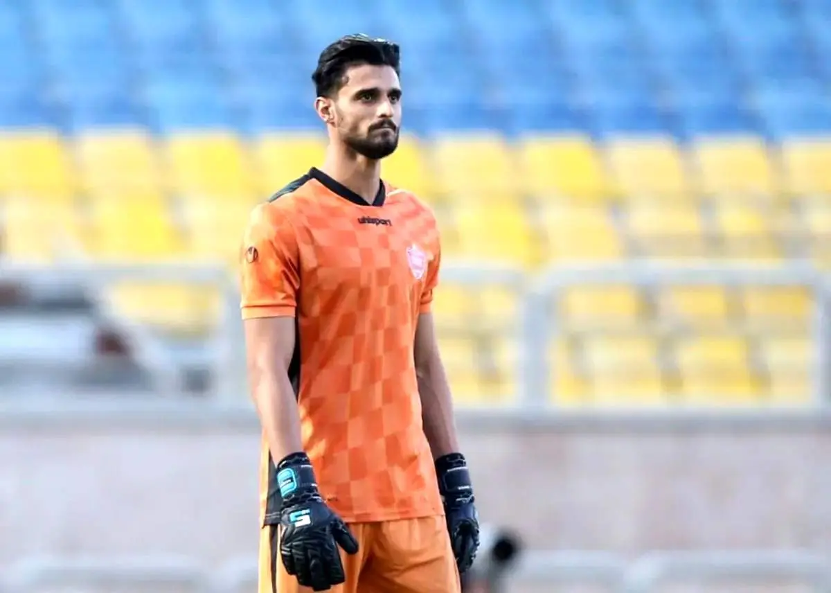 فسخ یک طرفه قرداد دروازهبان پرسپولیسی خبرساز شد