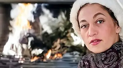 تصویری دیده نشده از مرضیه در حال دم کردن چای، سال ۵۴