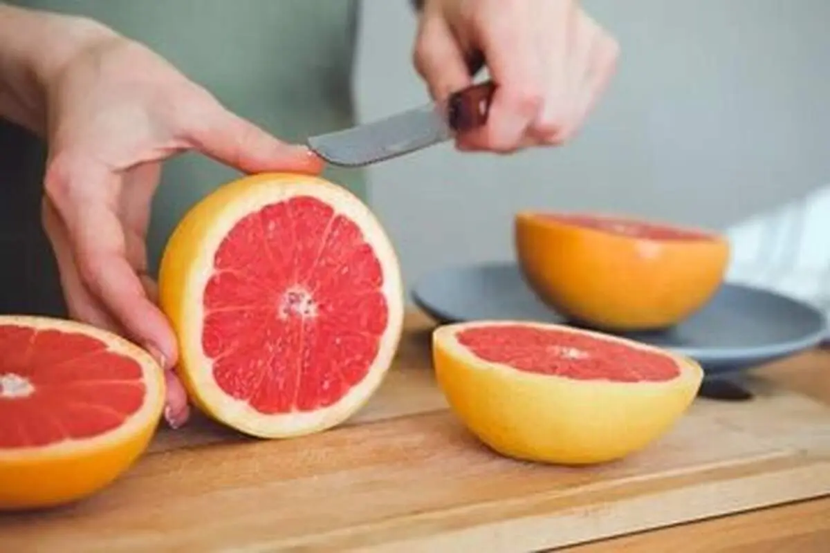 چربی خون با این میوه کنترل کنید  