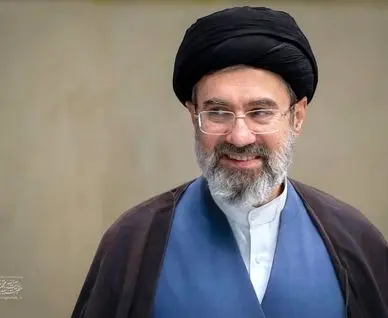 رهبر انقلاب، سال ۱۴۰۵ را  به عنوان «اقتصاد مقاومتی در سایه وحدت ملی و امنیت ملی» نامگذاری کردند
