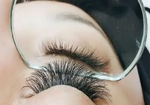 از بین بردن قرمزی مو‌ در خانه با جوش شیرین، سرکه و مواد طبیعی