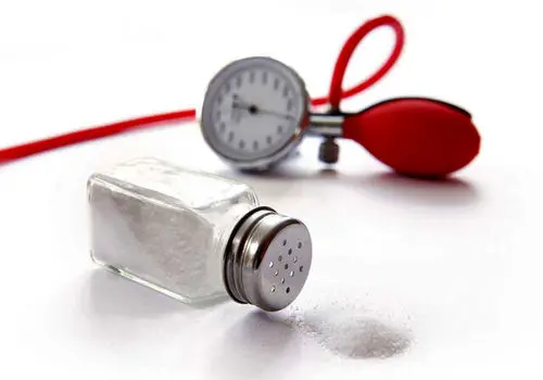 خطرات ناشی از مصرف بیش از اندازه نمک!