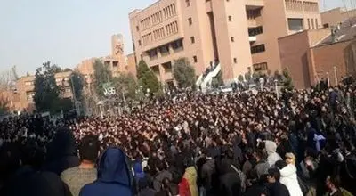 ممنوع‌الورودی گروهی از دانشجویان به دانشگاه شریف