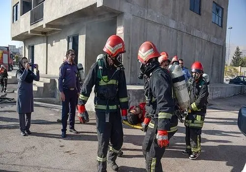 آتشسوزی انبار لوازم استخر و گاز کلر جامد در تهرانپارس+جزییات 