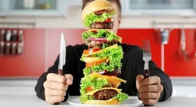 آیا پرخوری تنها دلیل  ایجاد چاقی است؟
