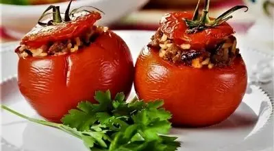 طرز تهیه دلمه گوجه فرنگی خوشمزه و مجلسی
