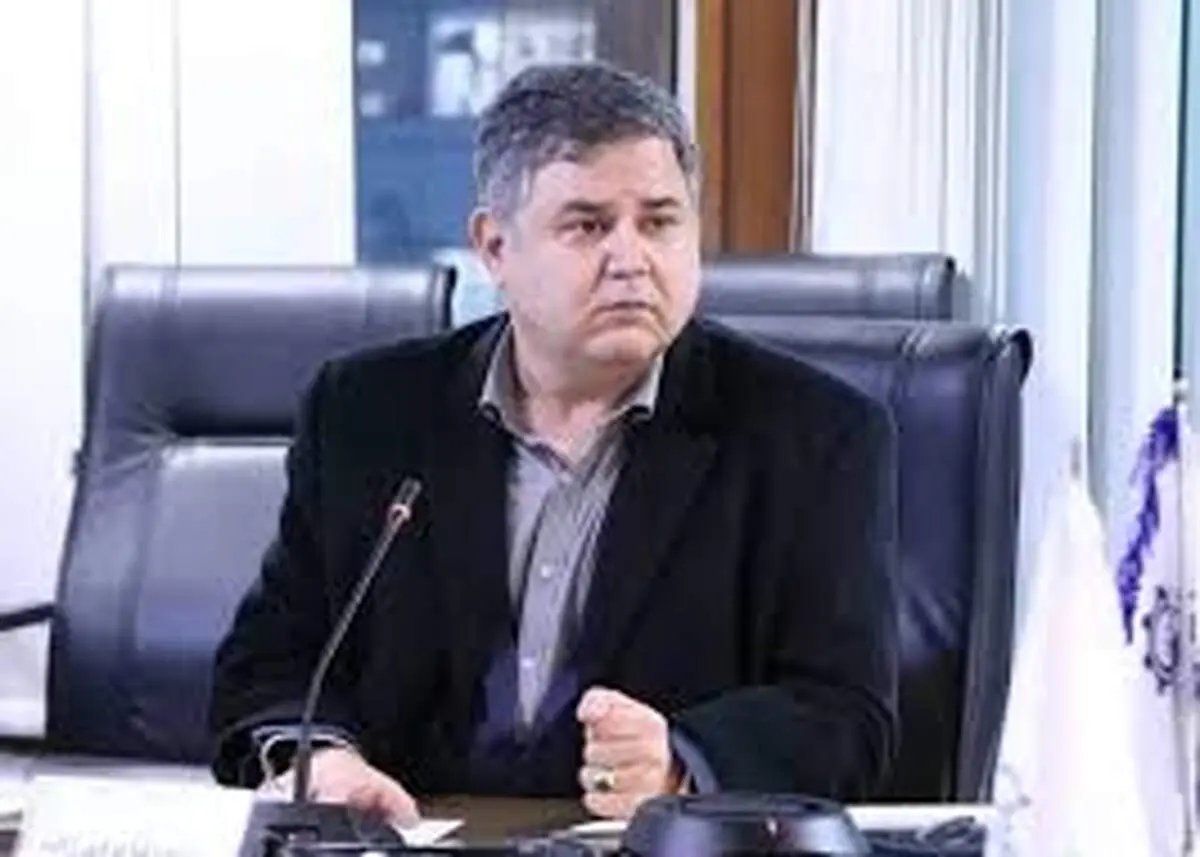 یزدی‌زاده:سپردن قیمت ارز به بازار یعنی واگذاری اختیار کشور به قاچاقچیان