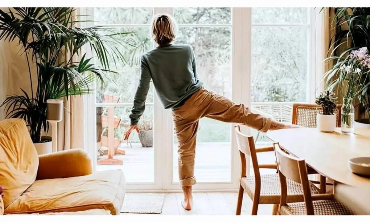 "چند دقیقه روی یک پا، فواید شگفت‌انگیز برای بدن شت