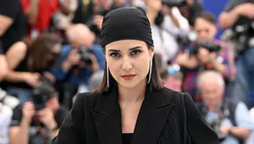 پریناز ایزدیار با یک استایل شیک دیگر دلبری کرد