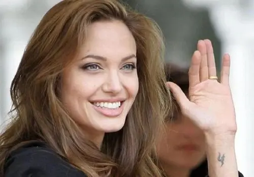 بازگشت به پانک؛ جلب توجه دختر آنجلینا جولی