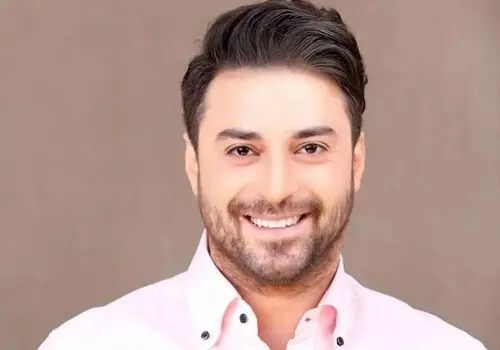 بابک جهانبخش با این عکس خبر از اتفاقی تازه داد