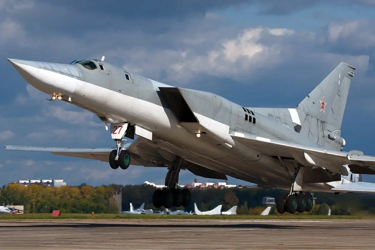 لحظه سقوط یک بمب افکن روسی توپولف تو-۲۲ام+ فیلم