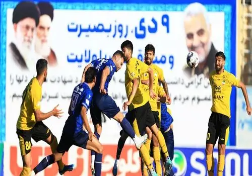خلاصه بازی سپاهان 1 - گل‌گهر 2 + حواشی و گل ها 