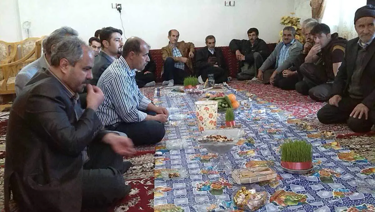 ماچ و بوسه در شب عید ممنوع شد!
