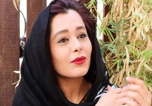 چهره متفاوت سانیا سالاری با آرایشی غلیظ توجه‌ها را جلب کرد!