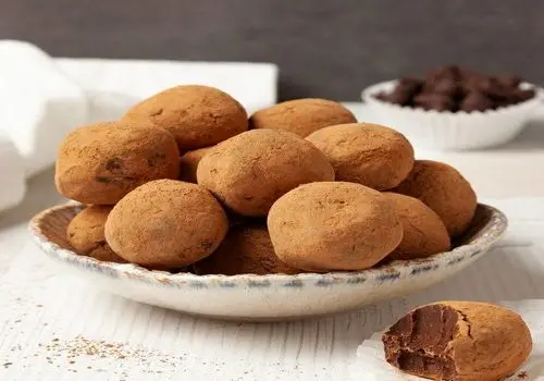 ترافل شکلاتی با شیر عسلی؛ دسر سریع و لوکس خانگی