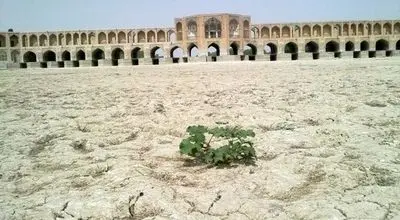 وضعیت پل خواجو و زاینده‌رود در دوران قاجار+ عکس