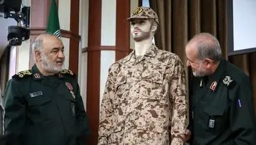 رونمایی از لباس جدید سربازان سپاه؛ همکاری شرکت های دانشگاه بنیان در طراحی و دوخت این لباس+ فیلم