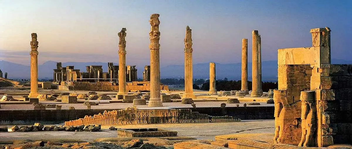 تخت جمشید را قارچ گرفت