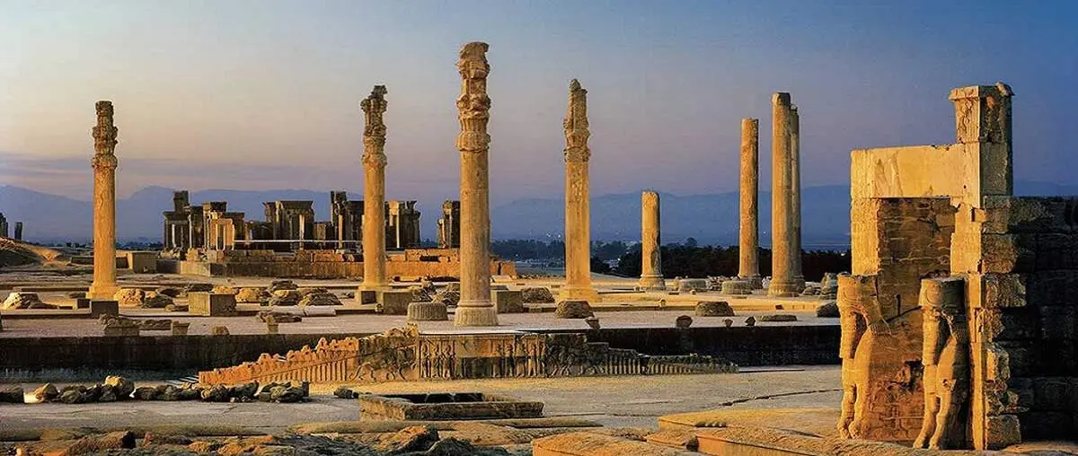 تخت جمشید را قارچ گرفت