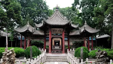 خانه‌ای که با دستان مردم جابه‌جا شد! / عملیات عجیب در چین + ویدئو