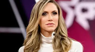 عروسِ ترامپ خلبان جنگنده اف ۱۸ شد/ویدیو 