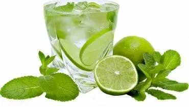 آب‌لیمو گرم بهتر است یا سرد؟ بررسی تأثیر آن بر هضم و لاغری