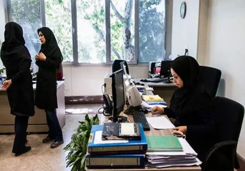 تعطیلی پنجشنبه‌ها و دورکاری ادارات؛ اختیار در دست استانداران