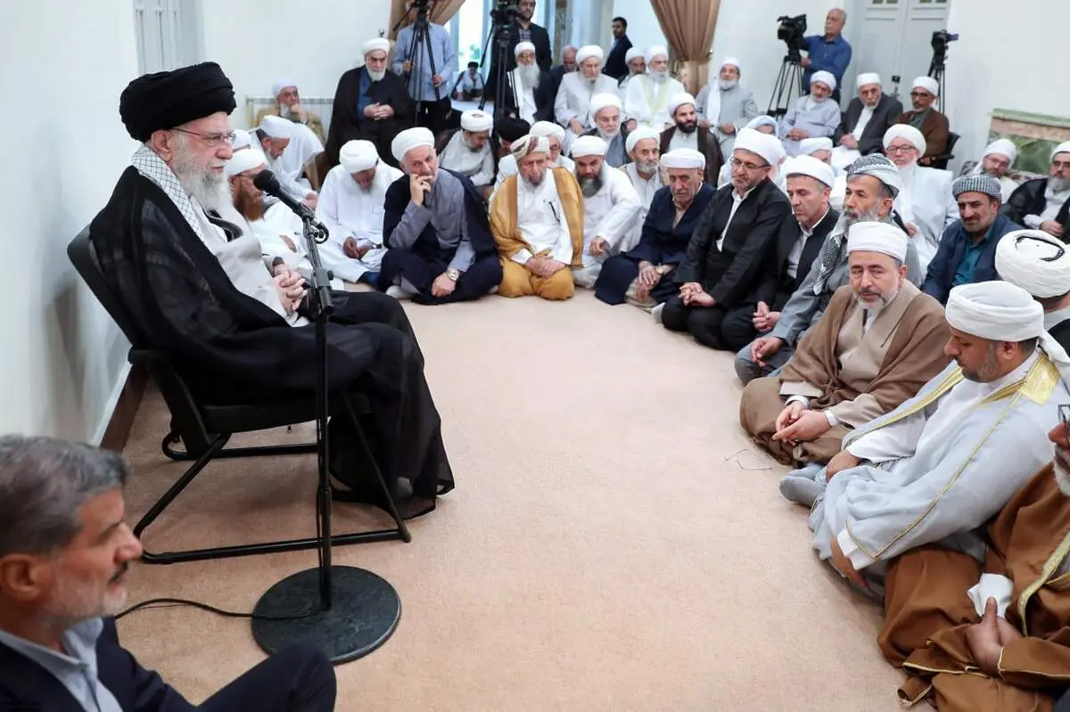 رهبر انقلاب: موضوع «امت اسلامی» به هیچ وجه نباید فراموش شود
