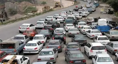 بار دیگر گره ترافیکی در محورهای شمالی/ چالوس و بومهن سنگین شد
