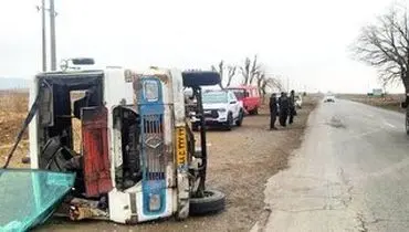 واژگونی مینی‌بوس حامل دانش‌آموزان