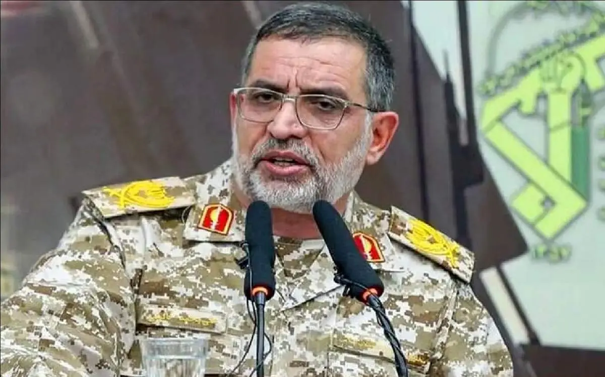 سردار نائینی از حمله به شعب بانک‌های آمریکایی خبر داد