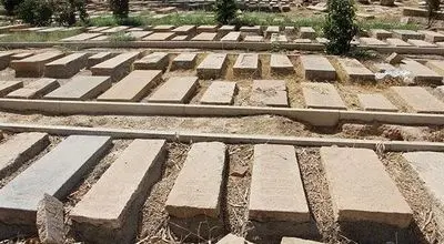 گزارشی باورنکردنی از تعرض به آرامستان هزار سالۀ شیراز+ تصاویر