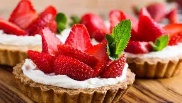 طرز تهیه تارت خامه‌ای میوه‌ای ترد و خوشمزه