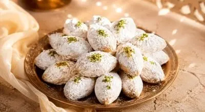 طرز تهیه قطاب یزدی اصل و خانگی بدون نیاز به فر