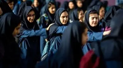 رواج بی انگیزگی دانش‌آموزان برای یادگیری/ بازگشت به کار معلمان ۸۰ ساله