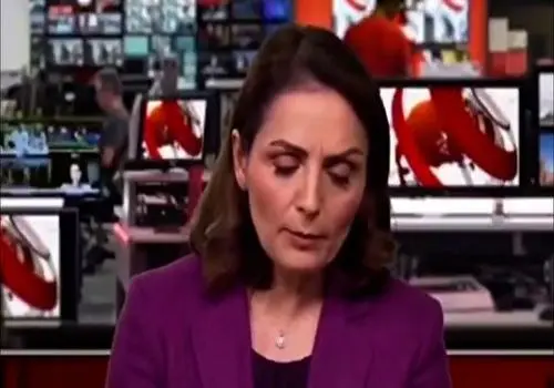 بغض فرناز قاضی‌زاده هنگام اعلام خبر ترور مقام معظم رهبری/ویدیو 