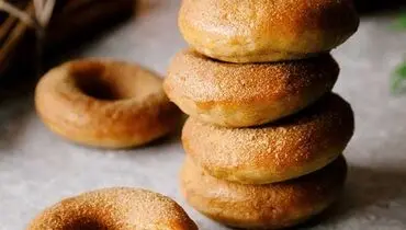 طرز تهیه دونات کدو حلوایی؛ شیرینی خوشمزه با عطر و بوی پاییز
